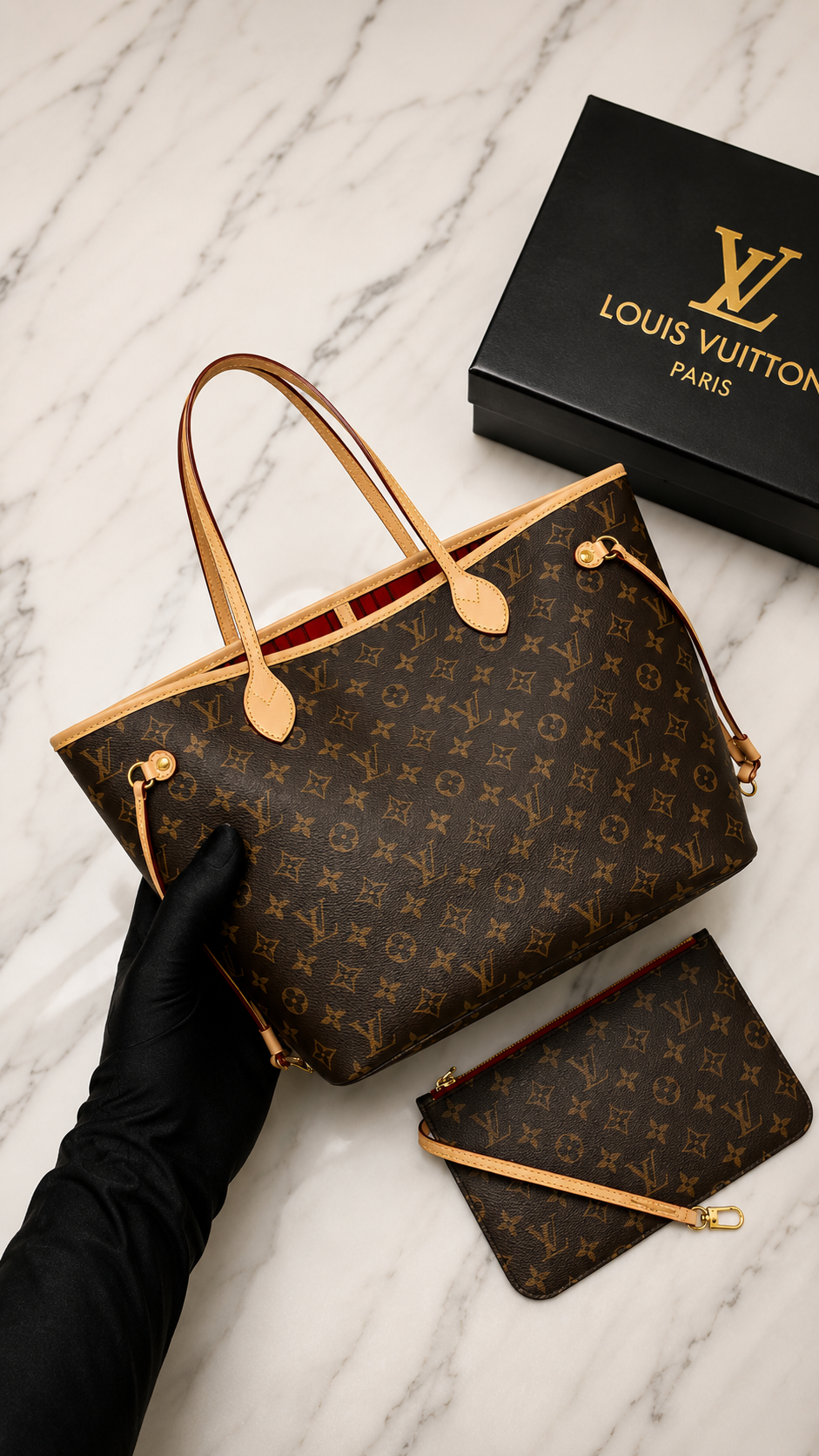 Louis Vuitton Neverfull MM in Monogram Canvas